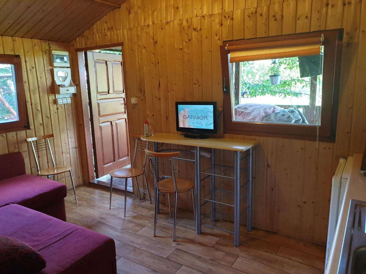Hotel Domek letniskowy w zieleni blisko jeziora średzkiego Środa Wielkopolska Zewnętrze zdjęcie