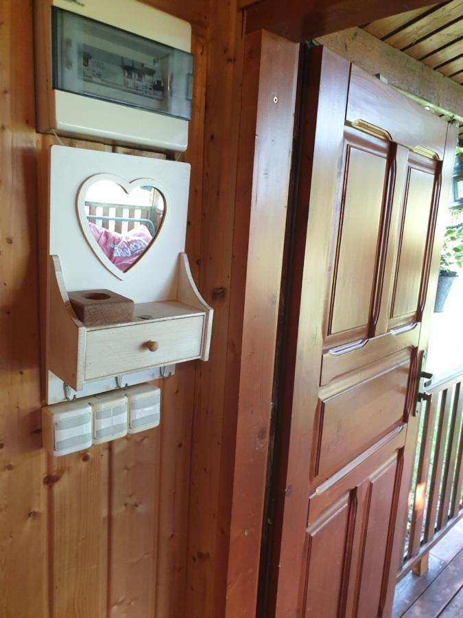Hotel Domek letniskowy w zieleni blisko jeziora średzkiego Środa Wielkopolska Zewnętrze zdjęcie